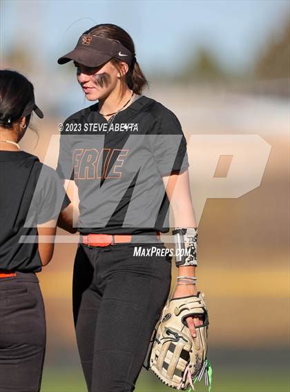 Thumbnail 1 in Erie vs. Grandview (CHSAA 5A Second Round) photogallery.