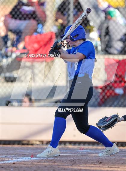 Thumbnail 2 in Erie vs. Grandview (CHSAA 5A Second Round) photogallery.