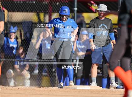 Thumbnail 2 in Erie vs. Grandview (CHSAA 5A Second Round) photogallery.