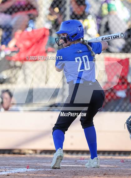 Thumbnail 3 in Erie vs. Grandview (CHSAA 5A Second Round) photogallery.
