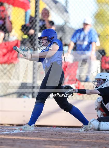 Thumbnail 3 in Erie vs. Grandview (CHSAA 5A Second Round) photogallery.