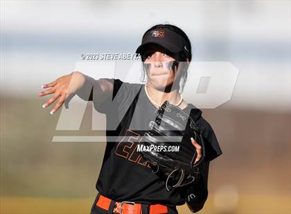 Thumbnail 2 in Erie vs. Grandview (CHSAA 5A Second Round) photogallery.