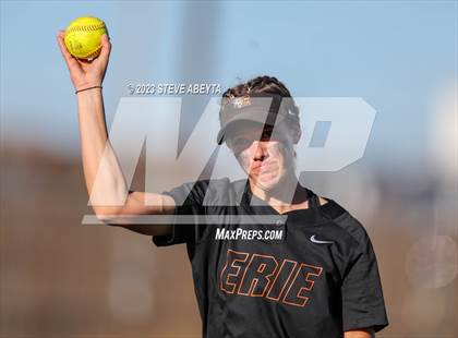 Thumbnail 3 in Erie vs. Grandview (CHSAA 5A Second Round) photogallery.