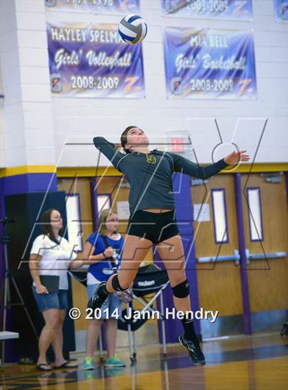 Thumbnail 2 in Bishop Manogue vs. Centennial (Durango Fall Classic) photogallery.