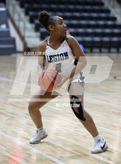 Thumbnail 3 in Providence Day vs Legion Collegiate Academy (Battle at the Rock) photogallery.