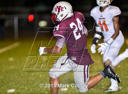 Thumbnail 3 in Refugio @ Cameron Yoe photogallery.