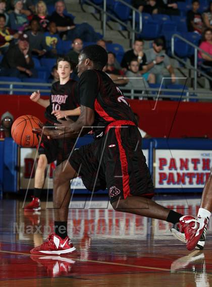 Thumbnail 2 in South Grand Prairie vs. Hillcrest (Thanksgiving Hoopfest) photogallery.