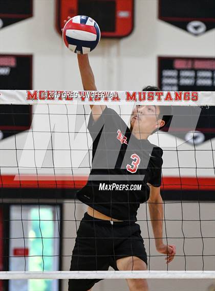 Thumbnail 3 in Amador Valley vs. Monte Vista (CIF NCS D1 Final) photogallery.