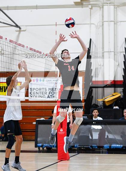 Thumbnail 1 in Amador Valley vs. Monte Vista (CIF NCS D1 Final) photogallery.