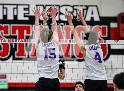 Thumbnail 3 in Amador Valley vs. Monte Vista (CIF NCS D1 Final) photogallery.