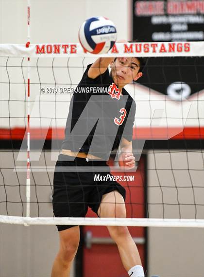 Thumbnail 1 in Amador Valley vs. Monte Vista (CIF NCS D1 Final) photogallery.