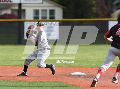 Thumbnail 3 in Jesuit vs. McMinnville photogallery.
