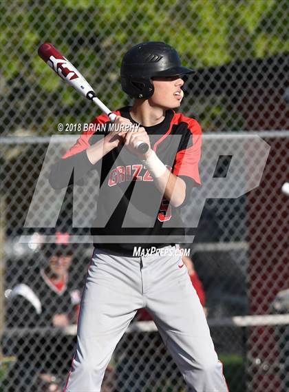 Thumbnail 3 in Jesuit vs. McMinnville photogallery.