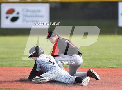Thumbnail 3 in Jesuit vs. McMinnville photogallery.