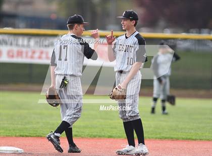 Thumbnail 2 in Jesuit vs. McMinnville photogallery.