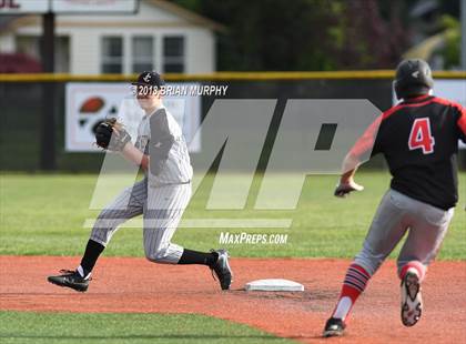 Thumbnail 2 in Jesuit vs. McMinnville photogallery.