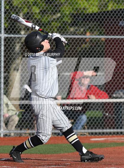 Thumbnail 3 in Jesuit vs. McMinnville photogallery.