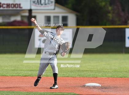 Thumbnail 1 in Jesuit vs. McMinnville photogallery.