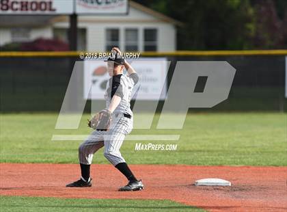 Thumbnail 2 in Jesuit vs. McMinnville photogallery.