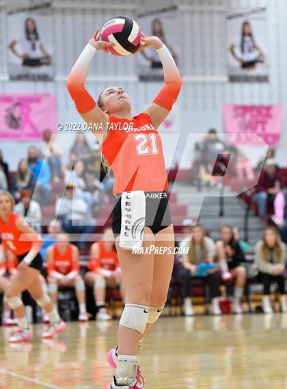 Thumbnail 1 in Nocona @ Poolville photogallery.
