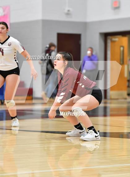 Thumbnail 3 in Nocona @ Poolville photogallery.