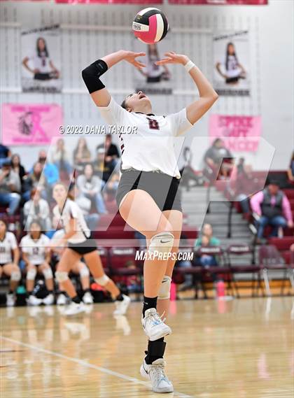 Thumbnail 3 in Nocona @ Poolville photogallery.