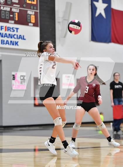 Thumbnail 3 in Nocona @ Poolville photogallery.