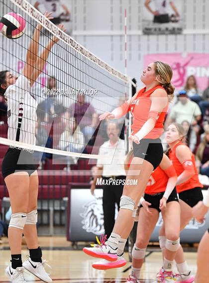 Thumbnail 2 in Nocona @ Poolville photogallery.