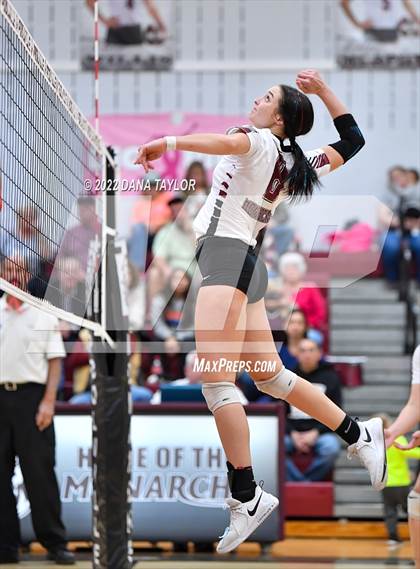 Thumbnail 2 in Nocona @ Poolville photogallery.