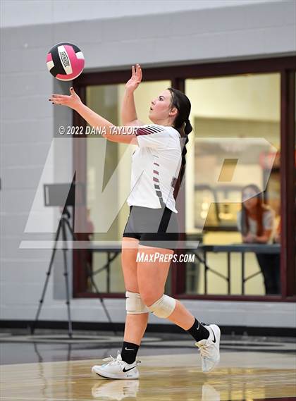 Thumbnail 2 in Nocona @ Poolville photogallery.