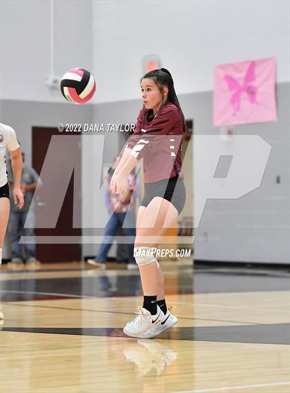 Thumbnail 3 in Nocona @ Poolville photogallery.