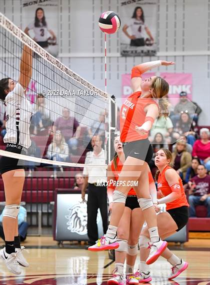 Thumbnail 3 in Nocona @ Poolville photogallery.