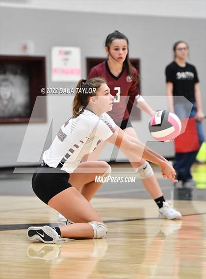 Thumbnail 2 in Nocona @ Poolville photogallery.