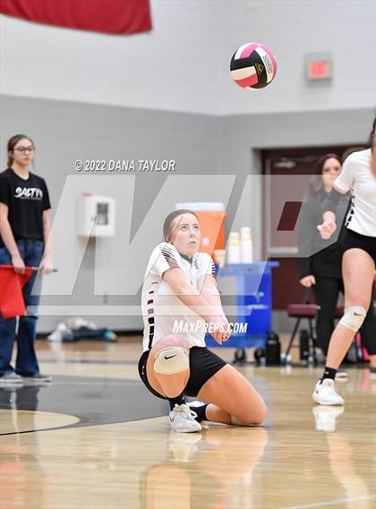 Thumbnail 2 in Nocona @ Poolville photogallery.