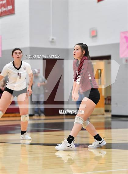 Thumbnail 2 in Nocona @ Poolville photogallery.