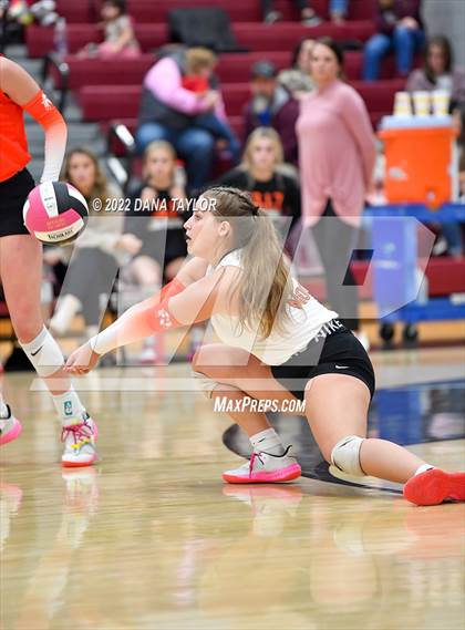 Thumbnail 2 in Nocona @ Poolville photogallery.