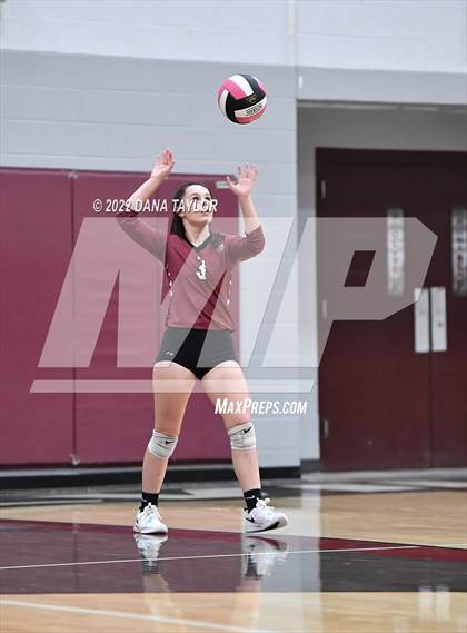 Thumbnail 3 in Nocona @ Poolville photogallery.