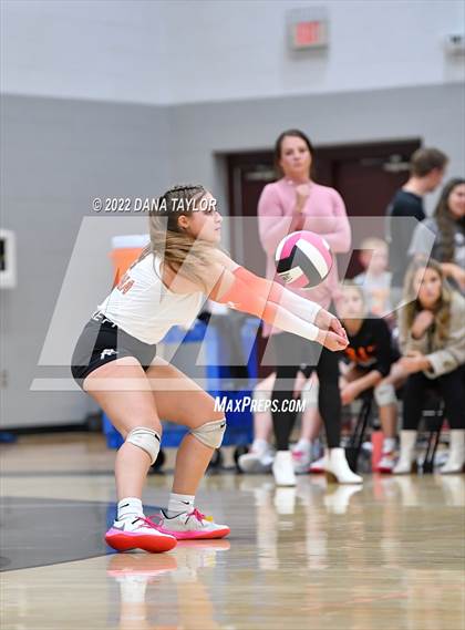 Thumbnail 3 in Nocona @ Poolville photogallery.