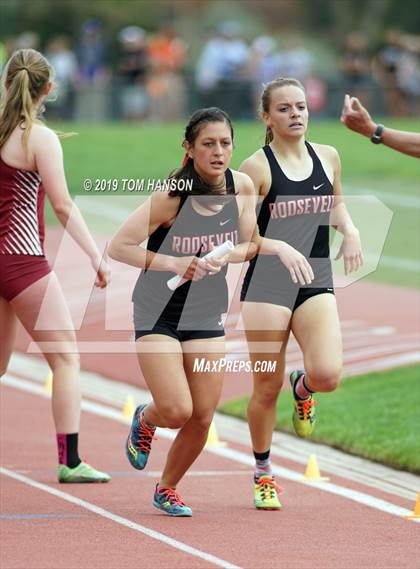 Thumbnail 1 in CHSAA 4A & 5A State Meet (Day 1) photogallery.