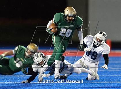 Thumbnail 3 in West Geauga vs. St. Vincent-St. Mary (OHSAA Division III Region 7 Semifinal) photogallery.