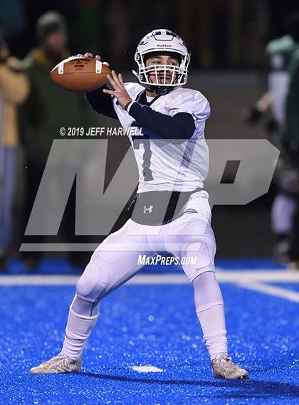 Thumbnail 1 in West Geauga vs. St. Vincent-St. Mary (OHSAA Division III Region 7 Semifinal) photogallery.