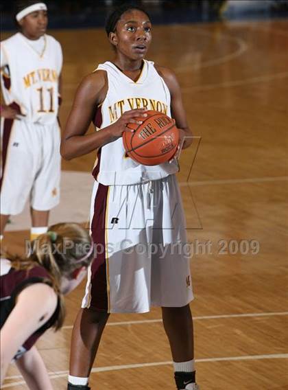 Thumbnail 2 in Mt. Vernon vs. Ossining (Section 1 AA Final) photogallery.