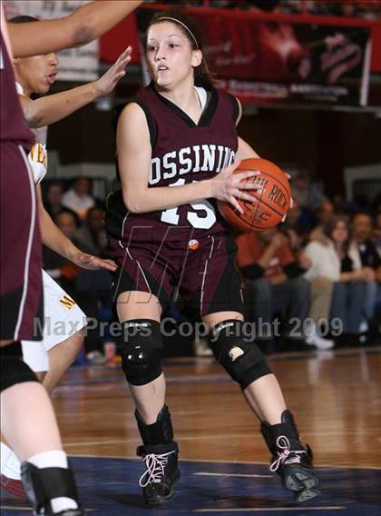 Thumbnail 2 in Mt. Vernon vs. Ossining (Section 1 AA Final) photogallery.