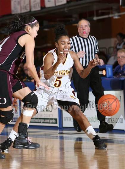 Thumbnail 1 in Mt. Vernon vs. Ossining (Section 1 AA Final) photogallery.
