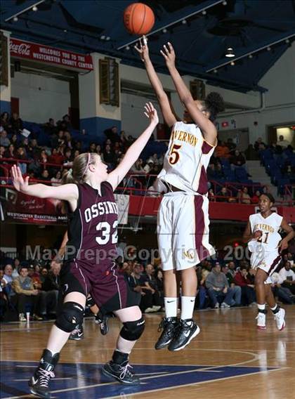 Thumbnail 2 in Mt. Vernon vs. Ossining (Section 1 AA Final) photogallery.