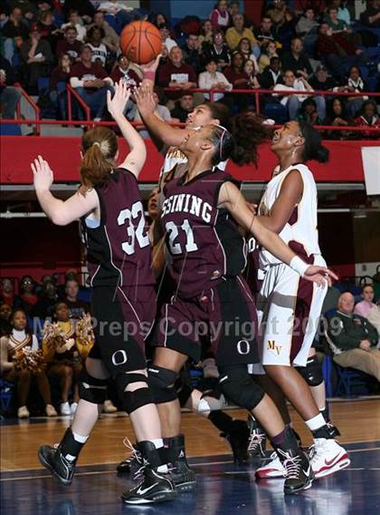 Thumbnail 2 in Mt. Vernon vs. Ossining (Section 1 AA Final) photogallery.