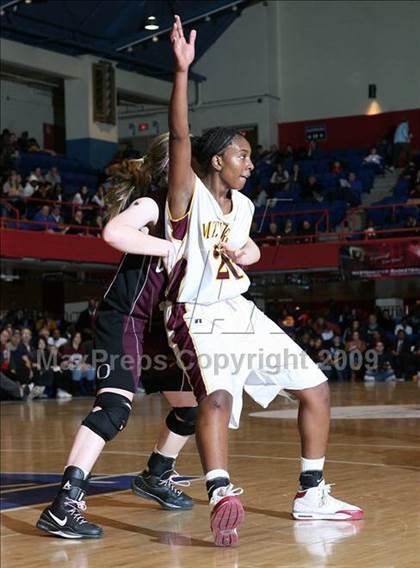 Thumbnail 3 in Mt. Vernon vs. Ossining (Section 1 AA Final) photogallery.