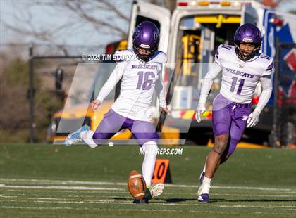 Thumbnail 2 in Arvada West @ Mountain Vista (CHSAA 5A Quarterfinal) photogallery.