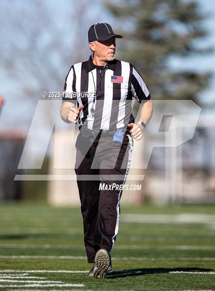 Thumbnail 2 in Arvada West @ Mountain Vista (CHSAA 5A Quarterfinal) photogallery.