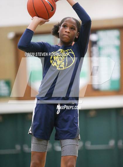 Thumbnail 2 in New Hope Academy vs. St. Mary's photogallery.